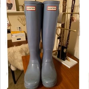 Tall gloss Hunter boots